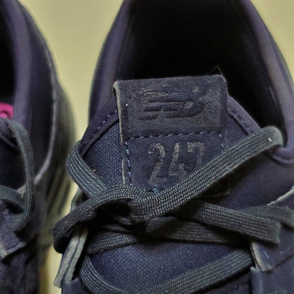 New Balance247  Navy Blue Suede Shoes Size 8.5 - Picture 12 of 15